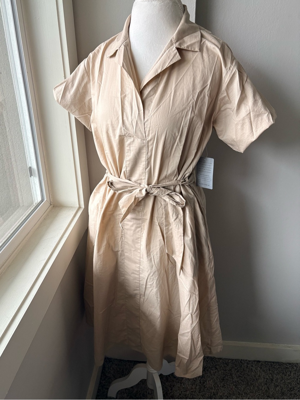 MELLODAY Short-Sleeve Tie-Waist Shirt Dress in Light Beige